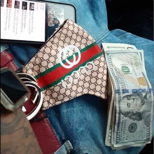 Meet your Posher, Elester